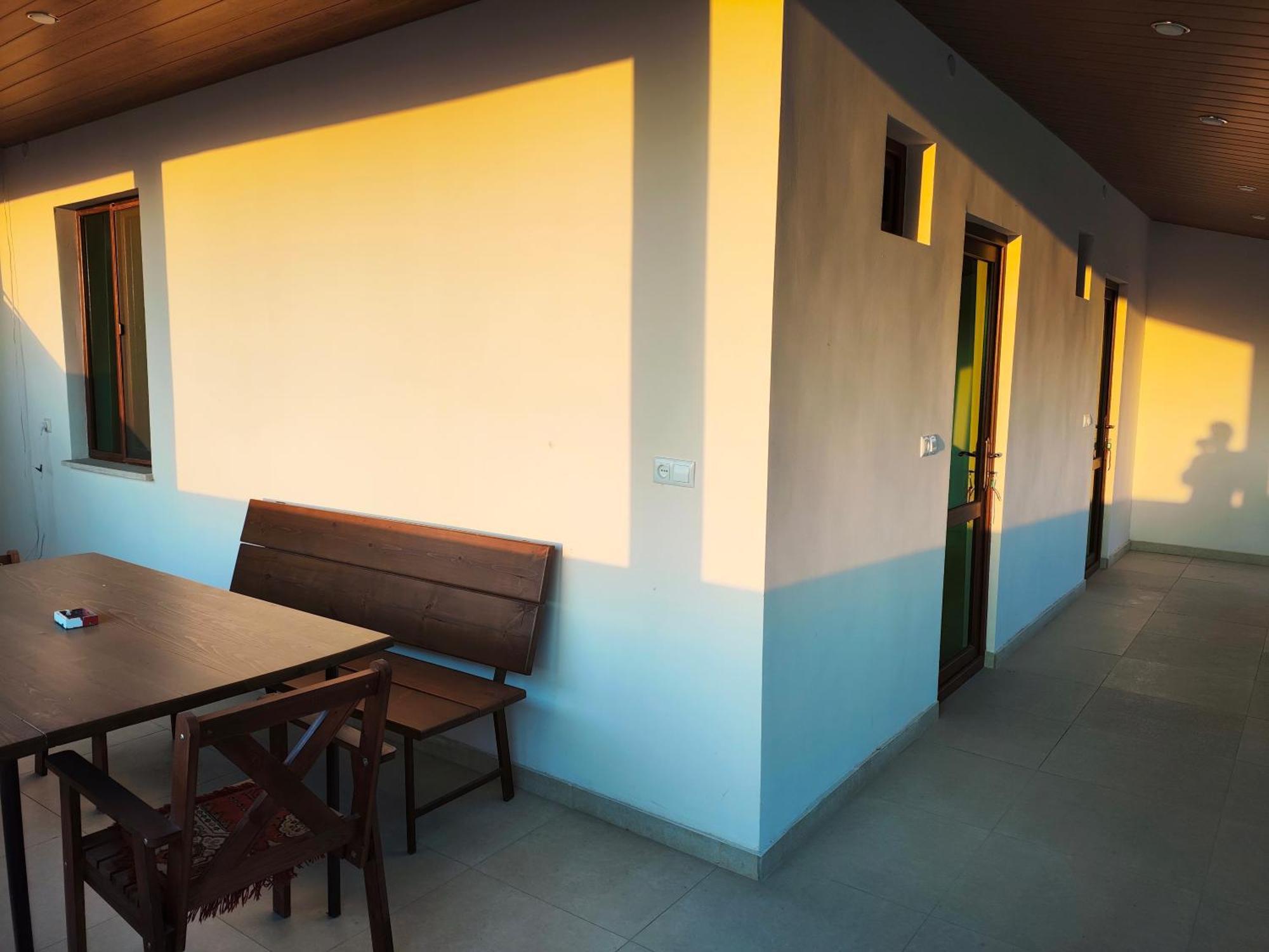 Apex Rest House Of 10 Rooms And Pool Yerevan Ngoại thất bức ảnh